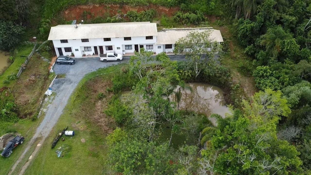 Hospedagem Mafli Apartman Barra do Trombudo Kültér fotó